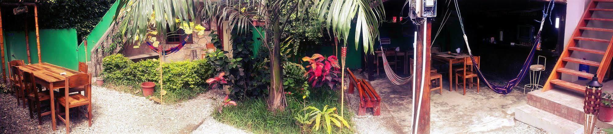 Hostal Moai Montañita Exterior foto